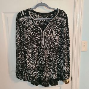 Black and White Lucky Brand 2X Top